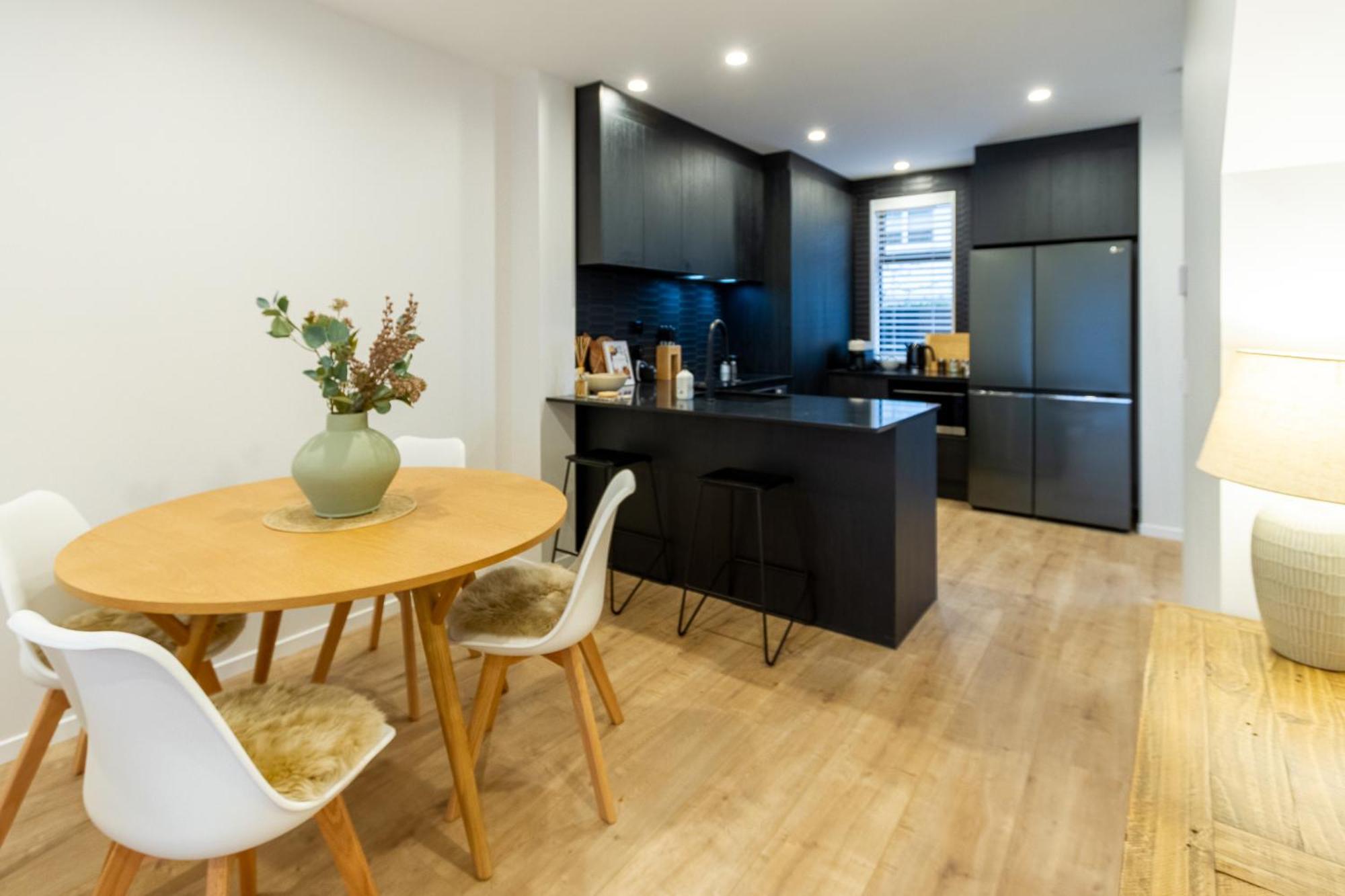 Stylish 3 Bedroom Home In Prime City With Garage Крайстчёрч Экстерьер фото